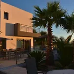 Moderne Mit Privatem Pool Und Meerblick By Interhome Semesterbostad Lourinhã