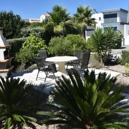Moderne Mit Privatem Pool Und Meerblick By Interhome Semesterbostad *