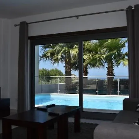 Prázdninový dům Moderne Mit Privatem Pool Und Meerblick By Interhome