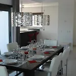 Moderne Mit Privatem Pool Und Meerblick By Interhome *