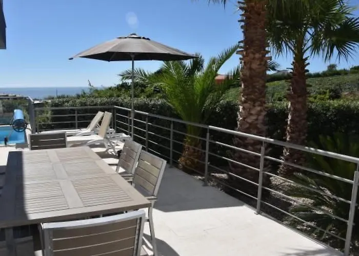 Casa de Férias Moderne Mit Privatem Pool Und Meerblick By Interhome *