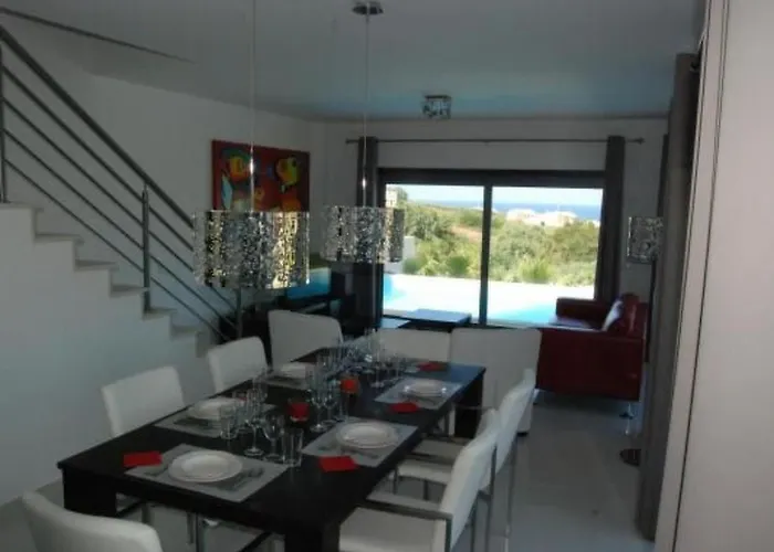 Moderne Mit Privatem Pool Und Meerblick By Interhome * Lourinhã